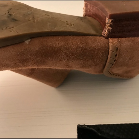 Jack Roger Suede Booties / Size 7.5 - Picture 6 of 8